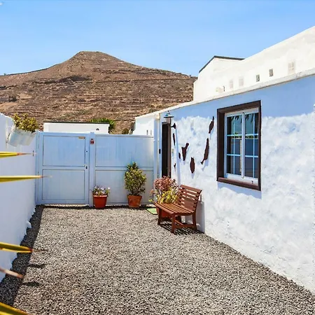 Holiday home Eco Casa Atalaya Maguez